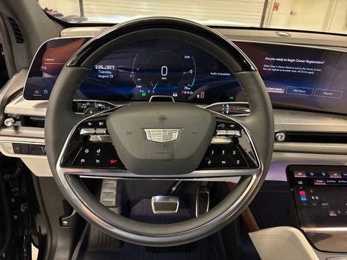 New 2026 Cadillac Vistiq Sport w/ LPO, Floor Liner Package image 30