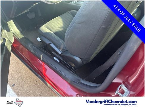 Used 2015 Chevrolet Camaro LS RWD image 9