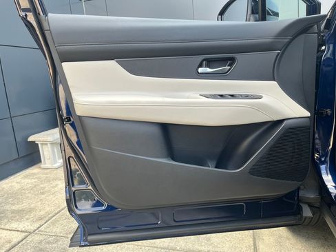 New 2026 Nissan Murano SV AWD/4WD image 10