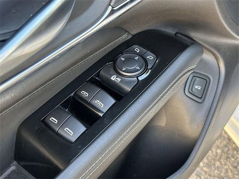 Used 2023 Cadillac CT4 Luxury image 21