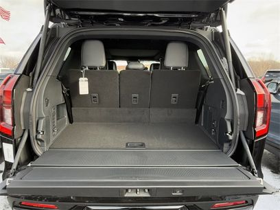 New 2026 Ford Expedition Platinum w/ Stealth Appearance Package