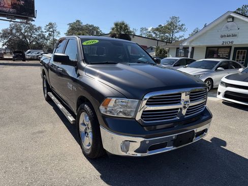 Used 2016 RAM 1500 Big Horn image 3