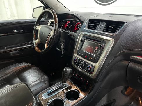 Used 2013 GMC Acadia Denali image 20