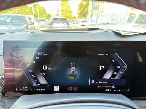 Used 2024 BMW X7 M60i AWD/4WD image 34