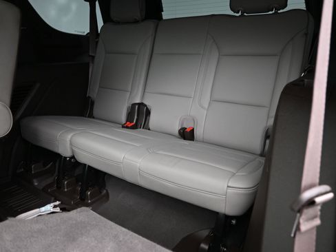 Used 2022 GMC Yukon SLT w/ SLT Premium Package image 44