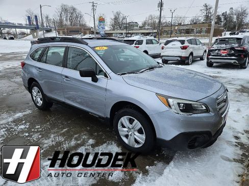Used 2016 Subaru Outback 2.5i image 1