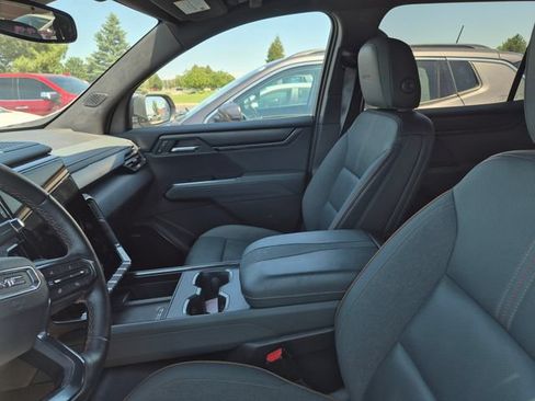 Used 2024 GMC Acadia AT4 w/ Luxury Package AWD/4WD image 10