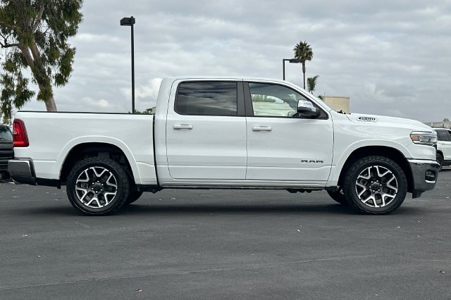 Used 2025 RAM 1500 Laramie AWD/4WD image 3