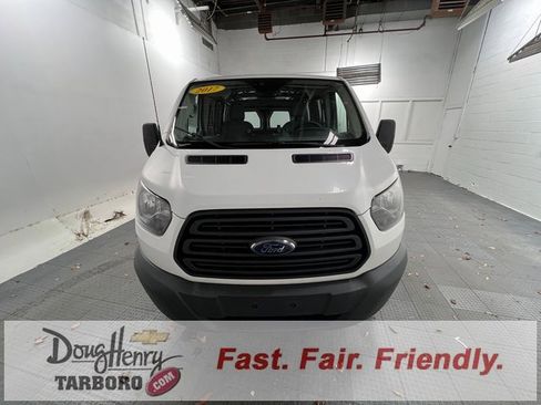 Used 2017 Ford Transit 250 Base image 2