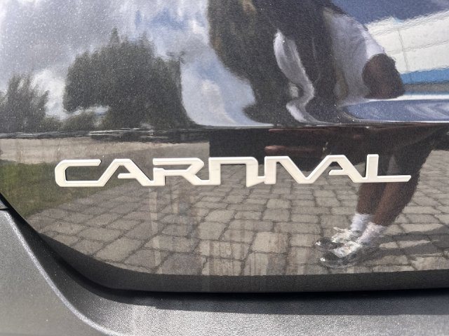 Used 2026 Kia Carnival FWD image 39