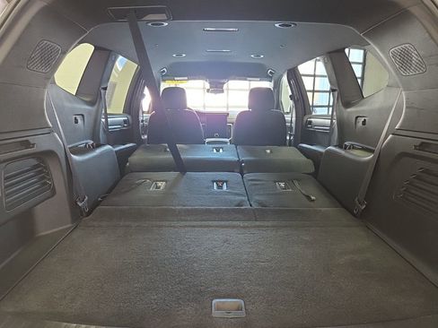 Used 2025 GMC Acadia Elevation image 39