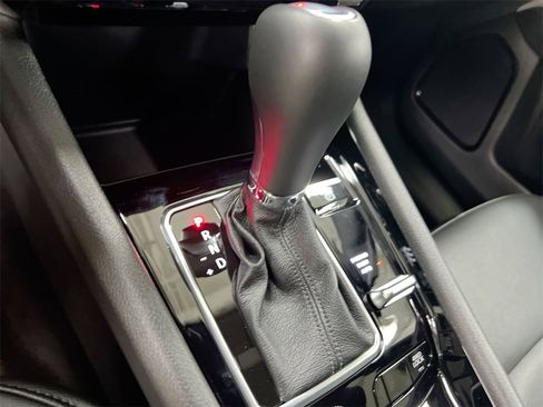 New 2026 Jeep Compass Limited image 16