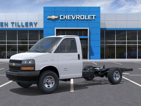 New 2025 Chevrolet Express 3500 w/ Driver Convenience Package image 2