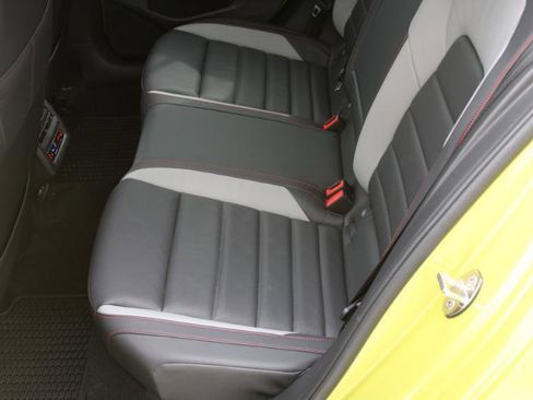 Used 2022 Volkswagen GTI Autobahn image 40