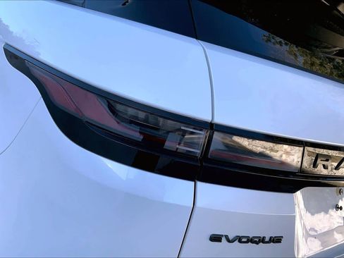 Used 2026 Land Rover Range Rover Evoque Dynamic SE image 27