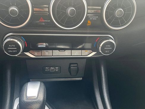 Used 2021 Nissan Sentra SV image 30