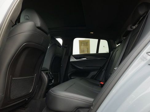 Used 2023 BMW X4 xDrive30i w/ M Sport Package image 18