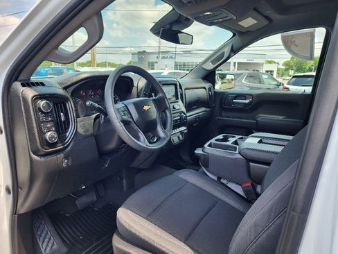 Certified 2023 Chevrolet Silverado 1500 Custom image 33
