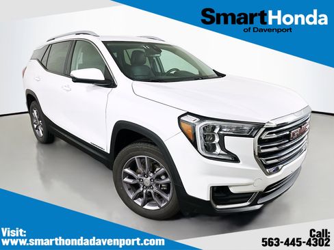 Used 2023 GMC Terrain SLT image 1