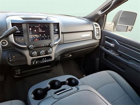 Used 2024 RAM 2500 Big Horn image 9