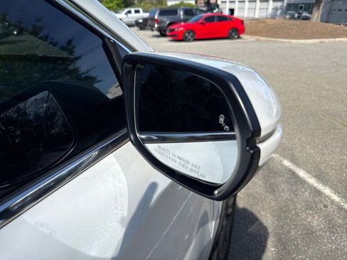 Used 2022 Honda CR-V EX image 11