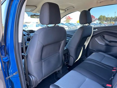Used 2017 Ford Escape SE image 21