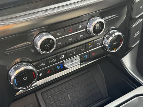 New 2026 Ford F150 Lariat w/ Equipment Group 502A High image 19