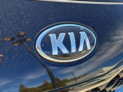 Certified 2020 Kia Sportage LX image 4