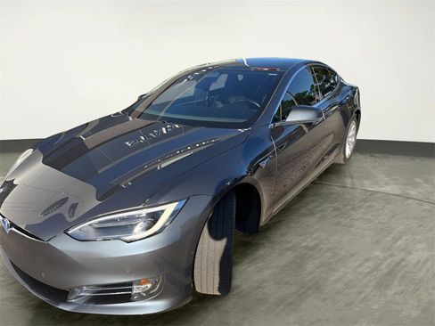 Used 2018 Tesla Model S 75D image 5