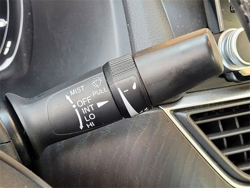 Used 2018 Honda Accord EX-L image 32