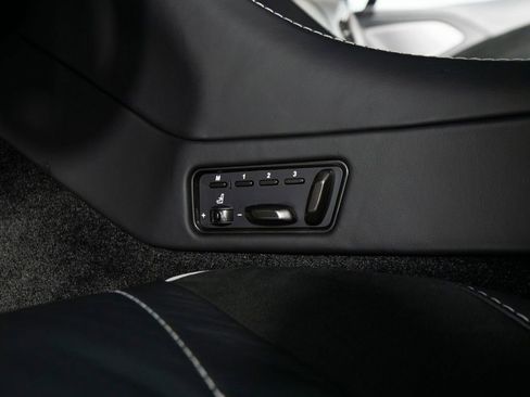Used 2015 Aston Martin Vanquish RWD image 29