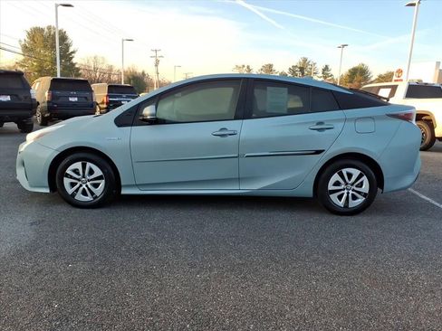Used 2016 Toyota Prius Three image 14