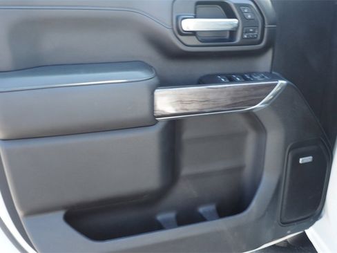 Used 2021 Chevrolet Silverado 2500 LTZ image 16