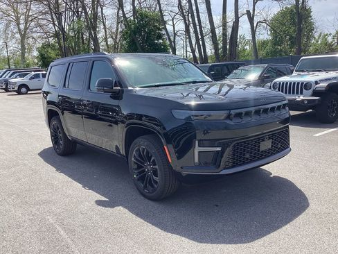 New 2026 Jeep Grand Wagoneer Summit AWD/4WD image 4