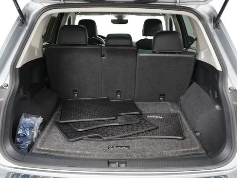 Used 2023 Volkswagen Tiguan SE w/ Panoramic Sunroof Package AWD/4WD image 25