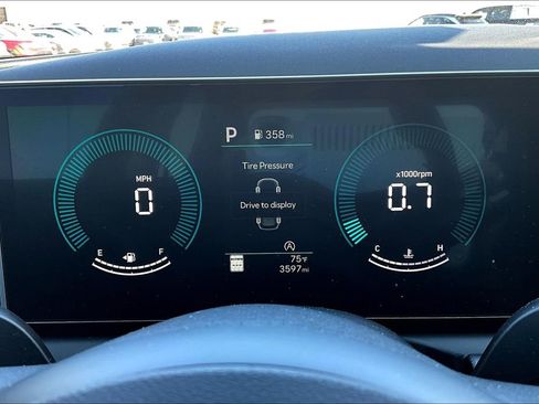 Used 2025 Hyundai Tucson SEL image 25