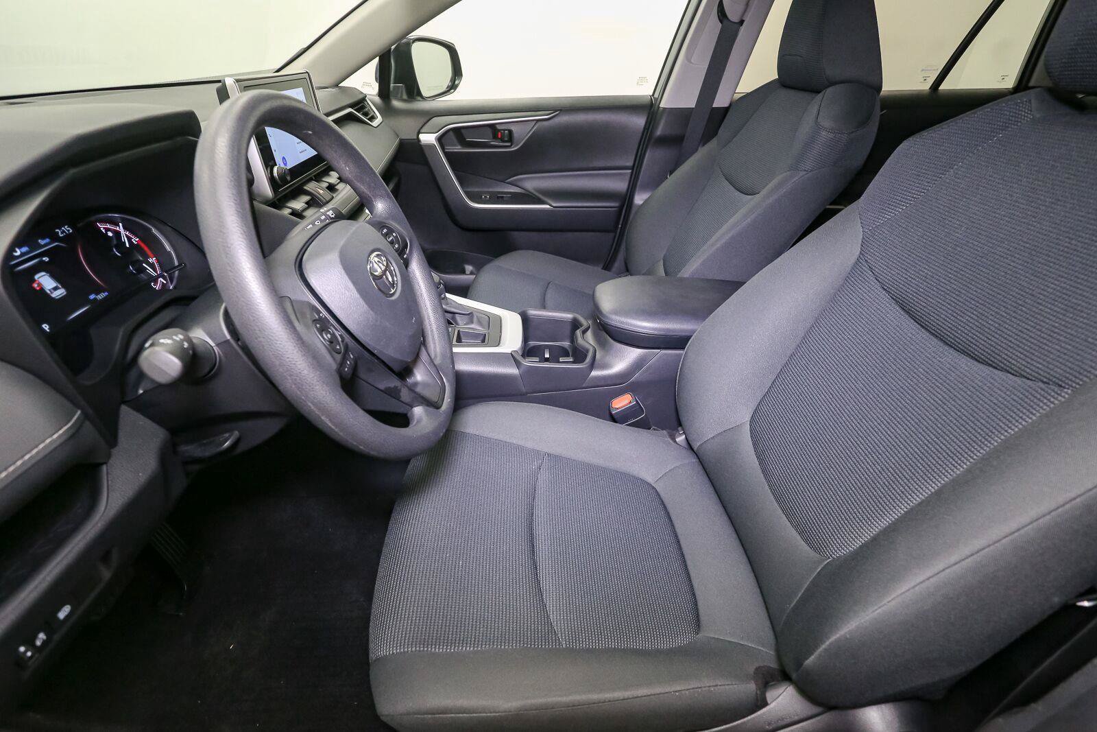 Certified 2024 Toyota RAV4 LE AWD/4WD image 41