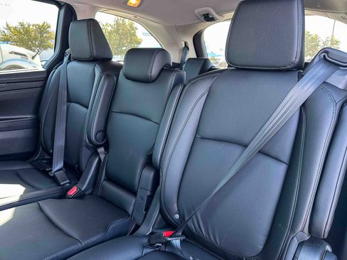 New 2026 Honda Odyssey EX-L image 16
