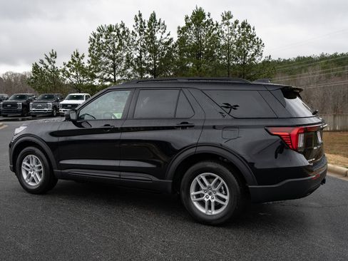 New 2026 Ford Explorer Active RWD image 7
