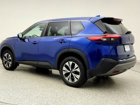 Used 2023 Nissan Rogue SV image 7