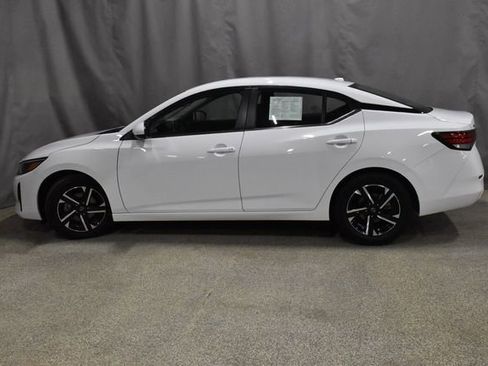 Used 2024 Nissan Sentra SV image 5