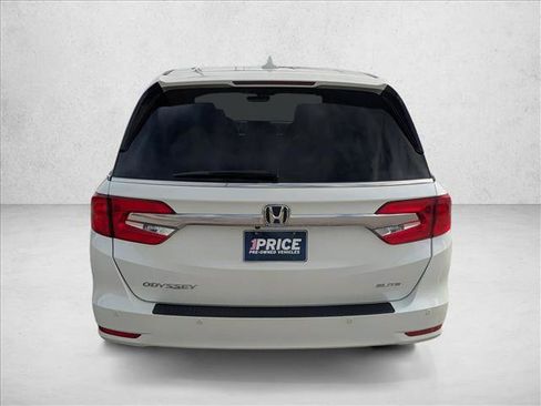 Used 2018 Honda Odyssey Elite image 6