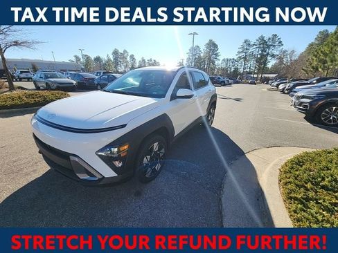 Used 2024 Hyundai Kona SEL image 5