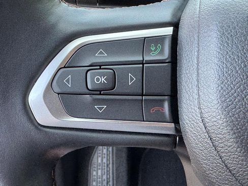 Used 2022 Jeep Compass Limited image 20