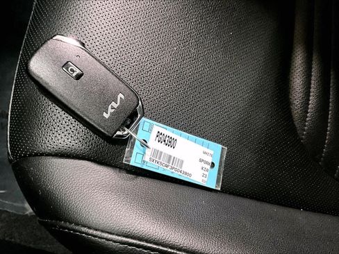 Used 2023 Kia Sportage SX image 15