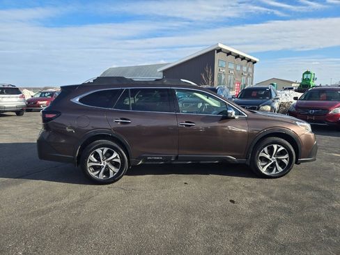 Used 2020 Subaru Outback Touring XT AWD/4WD image 9