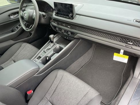 New 2025 Honda Accord SE image 25