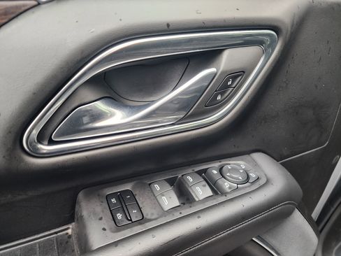 Used 2023 Chevrolet Tahoe Z71 w/ Off-Road Capability Package image 25