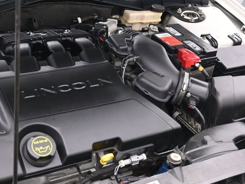 Used 2008 Lincoln MKZ Base image 22