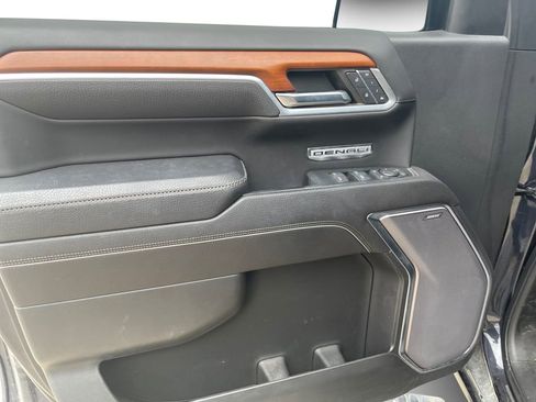 Used 2022 GMC Sierra 1500 Denali w/ Denali Carbonpro Edition image 27
